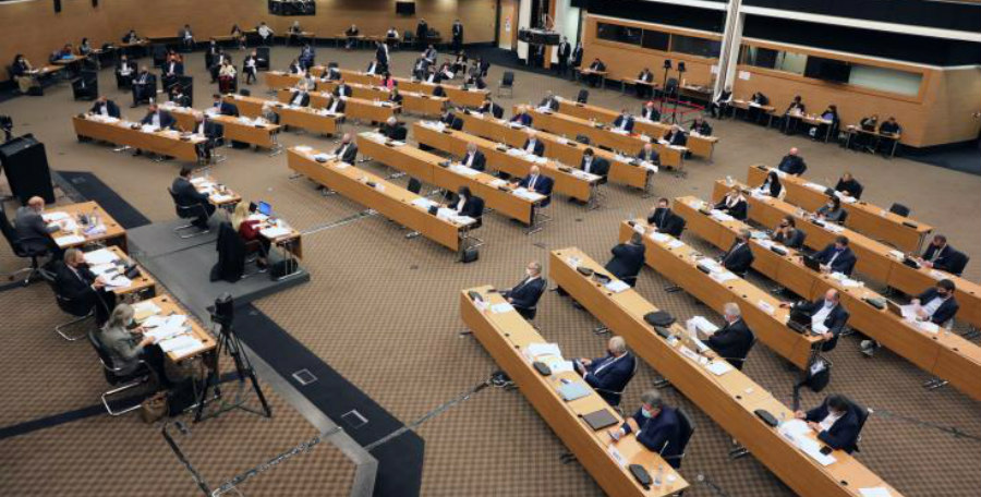 Tο Κυπριακό συζητά η Ολομέλεια Βουλής ενόψει και της άτυπης διάσκεψης για Κυπριακό