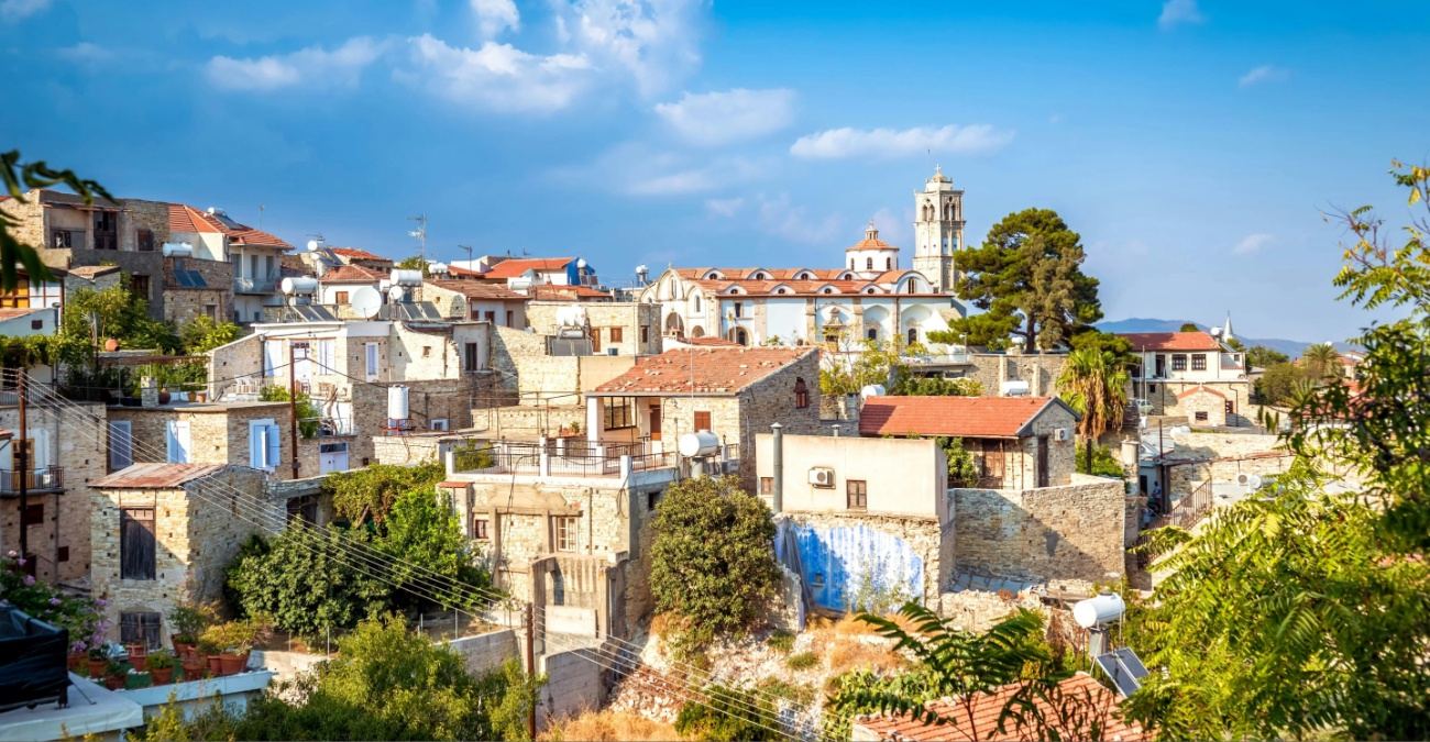 Κόλαση θερμοκρασιών:  Τα Λεύκαρα στα όρια του ιστορικού ρεκόρ – Άγγιξε κόκκινο ο υδράργυρος - Δείτε τον χάρτη