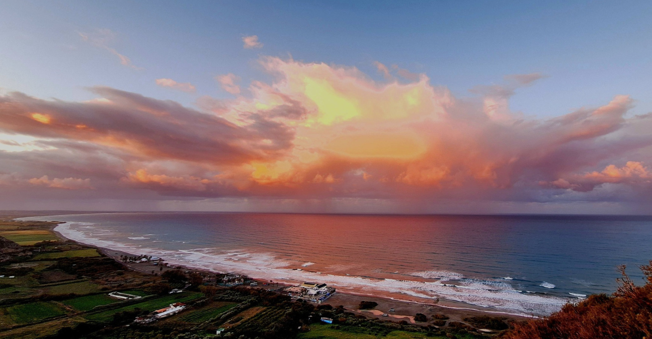 Δεν είναι φίλτρο! «Έκρηξη» χρωμάτων στον κυπριακό ουρανό - Η φύση «έκλεψε την παράσταση» - Φωτογραφίες