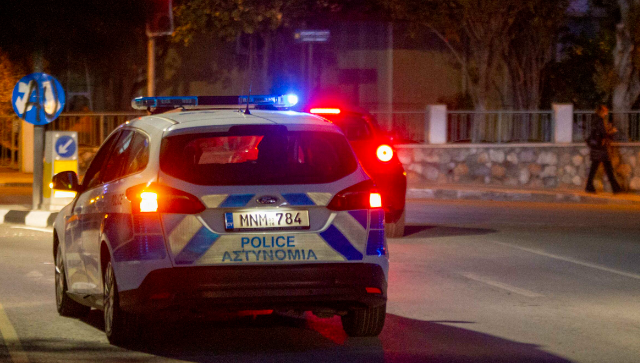 Νύχτα... εγκλημάτων στη Λεμεσό - Τους βρήκαν πάνω σε οροφή κτηρίου και τους πέρασαν χειροπέδες 