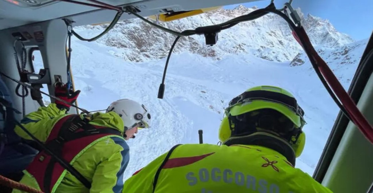 Ιταλία: Χιονοστιβάδα παρέσυρε ορειβάτες - Τρεις αγνοούμενοι