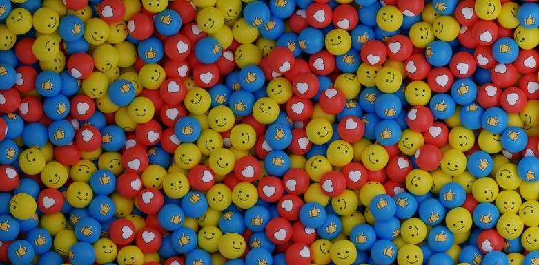 Η Google αποκάλυψε το πιο δημοφιλές emoji: Σαρώνει στις συνομιλίες της Gen Z - Δεν είναι αυτό που νομίζετε 