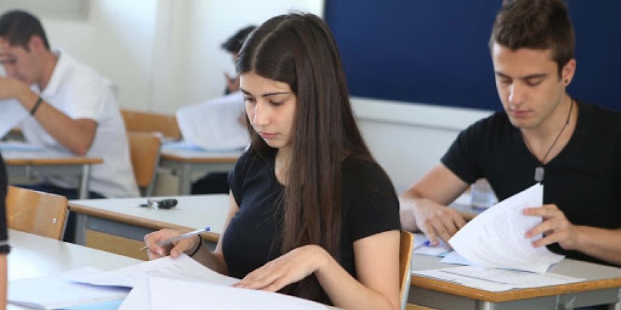 Παγκύπριες εξετάσεις: Τρία μαθήματα στο σημερινό πρόγραμμα - Φυσική, Αρχαία Ελληνικά, Οικιακή Οικονομία