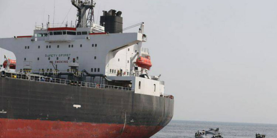 Ένοπλη επίθεση σε ελληνικό πλοίο - Απήγαγαν πέντε Έλληνες ναυτικούς