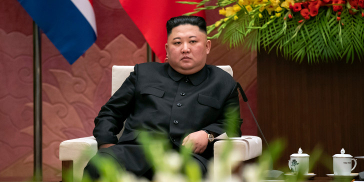 Κιμ Γιονγκ Ουν: 'Οι νέες δοκιμές πυραύλων αποτελούσαν προειδοποίηση προς τις ΗΠΑ και τη Νότια Κορέα'