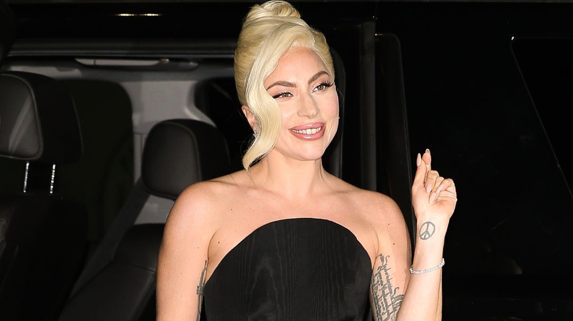 Lady Gaga: Φίλησε στο στόμα μια γυναίκα στα γυρίσματα του Joker