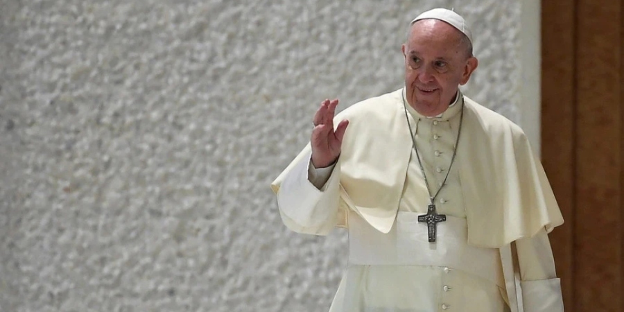 Πάπας Φραγκίσκος: Πριν αναχωρήσει για Κύπρο, συνάντησε 12 πρόσφυγες που έφτασαν στη Ρώμη από τη Λέσβο