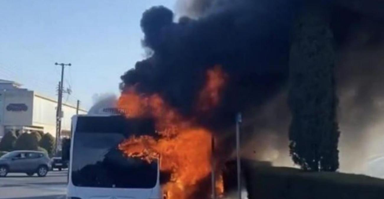 Φωτιά σε λεωφορεία: Πώς πέρασαν το MOT; Τι αποκαλύπτει ο ξένος εμπειρογνώμονας