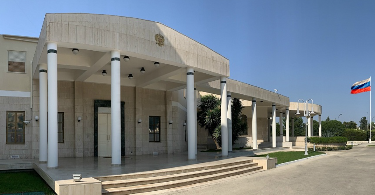 «Βαθιά προσωπική τραγωδία» - Η ανακοίνωση της Ρωσικής Πρεσβείας στην Κύπρο για τον θάνατο του υπαλλήλου 