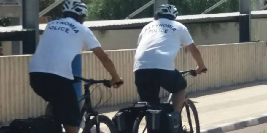 ΛΕΜΕΣΟΣ: Αστυνομικοί ακολουθούσαν με τα ποδήλατα μοτοσικλέτα - Συνέλαβαν δύο πρόσωπα 