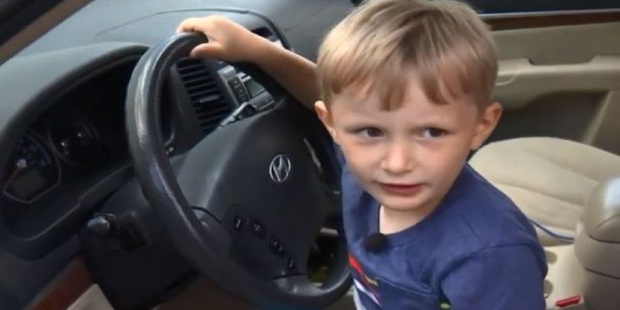4χρονος πήρε το όχημα του παππού του για να πάει στο περίπτερο – Πώς κατάντησε το αυτοκίνητο – VIDEO & ΦΩΤΟΓΡΑΦΙΕΣ