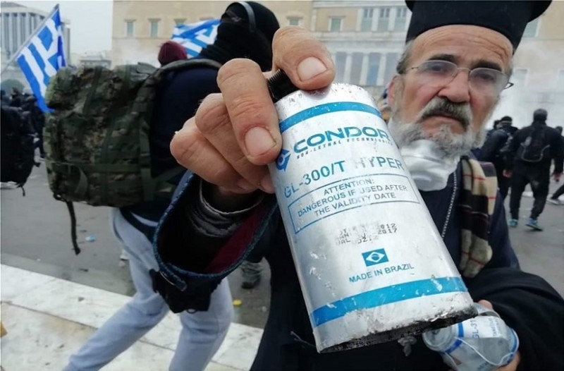 ΣΥΛΛΑΛΗΤΗΡΙΟ - ΑΘΗΝΑ: Ληγμένα τα χημικά που έριξαν στους διαδηλωτές - ΦΩΤΟΓΡΑΦΙΕΣ 