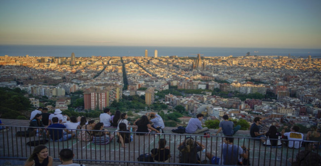 Η Βαρκελώνη θα καταργήσει όλες τις τουριστικές κατοικίες της πόλης μέχρι το 2028