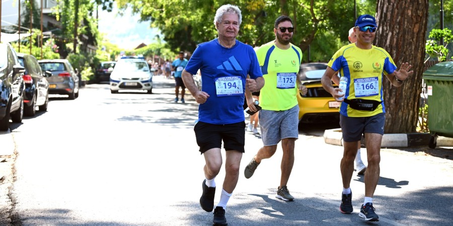 Ανδρέας Μαυρογιάννης: Έβαλε τα αθλητικά του και έτρεξε 5,5 χιλιόμετρα – Έτοιμος τώρα για τον «μαραθώνιο» των Προεδρικών - Φωτογραφίες