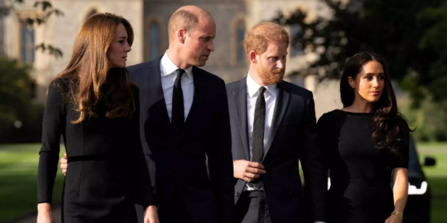  Βασίλισσα Ελισάβετ: Το παρασκήνιο πίσω από την κοινή εμφάνιση Ουίλιαμ, Χάρι, Κέιτ και Μέγκαν