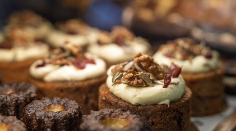 Εορτολόγιο: Ολα τα ονόματα που γιορτάζουν σήμερα, Κυριακή 15 Φεβρουαρίου