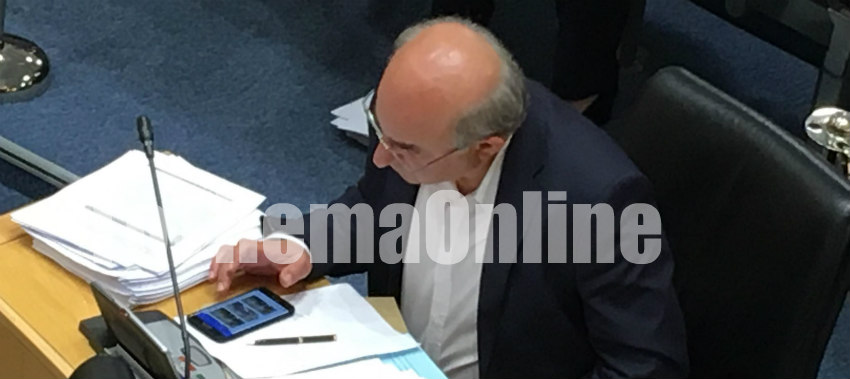 Κ.Ο.Ε.Α.Σ: 'Τηλεφωνήτρια με μισθό 54.000 ευρώ το χρόνο'-Απίστευτη σπατάλη καταγγέλλει ο Ορφανίδης