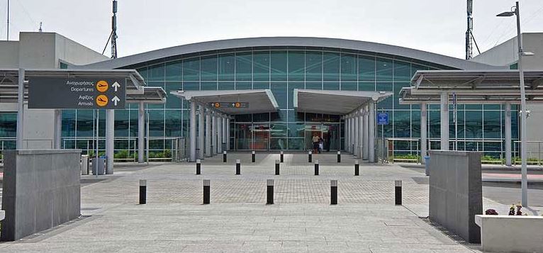 EKTAKTO: Δεν ανοίγουν μετά το πέρας του Διατάγματος τα κυπριακά αεροδρόμια- Δόθηκε παράταση στην απαγόρευση πτήσεων