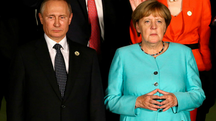 Συνάντηση Πούτιν - Μέρκελ στην Γερμανία 