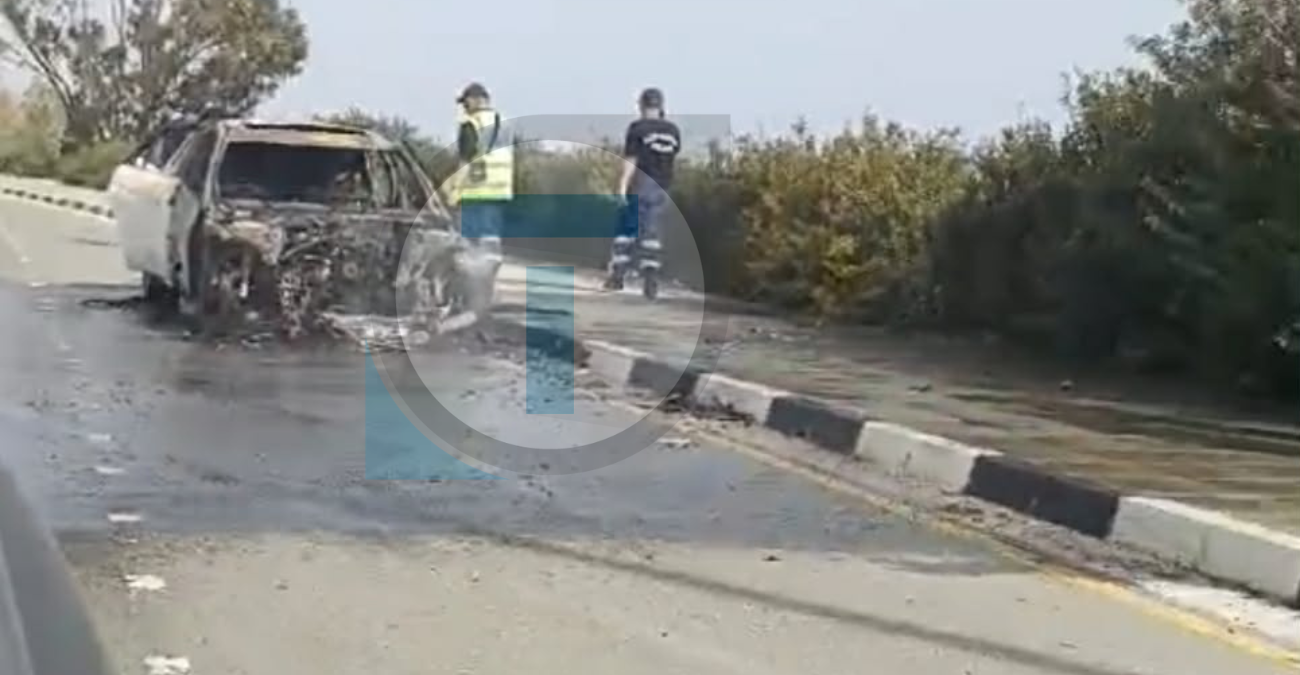 Συγκλονιστικές εικόνες από το όχημα που τυλίχθηκε στις φλόγες στη Λάρνακα: Κυκλοφοριακό χάος -  Η κατάσταση υγείας των επιβατών