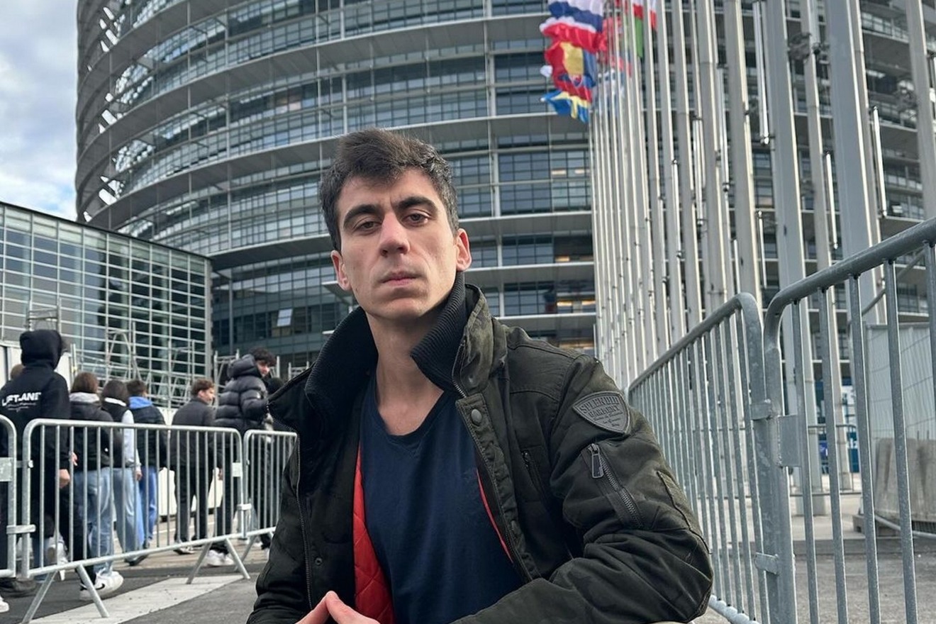 ΒΙΝΤΕΟ: Ο Φειδίας καλεί τον Φαίδωνα σε podcast για «να τα πει όλα»!