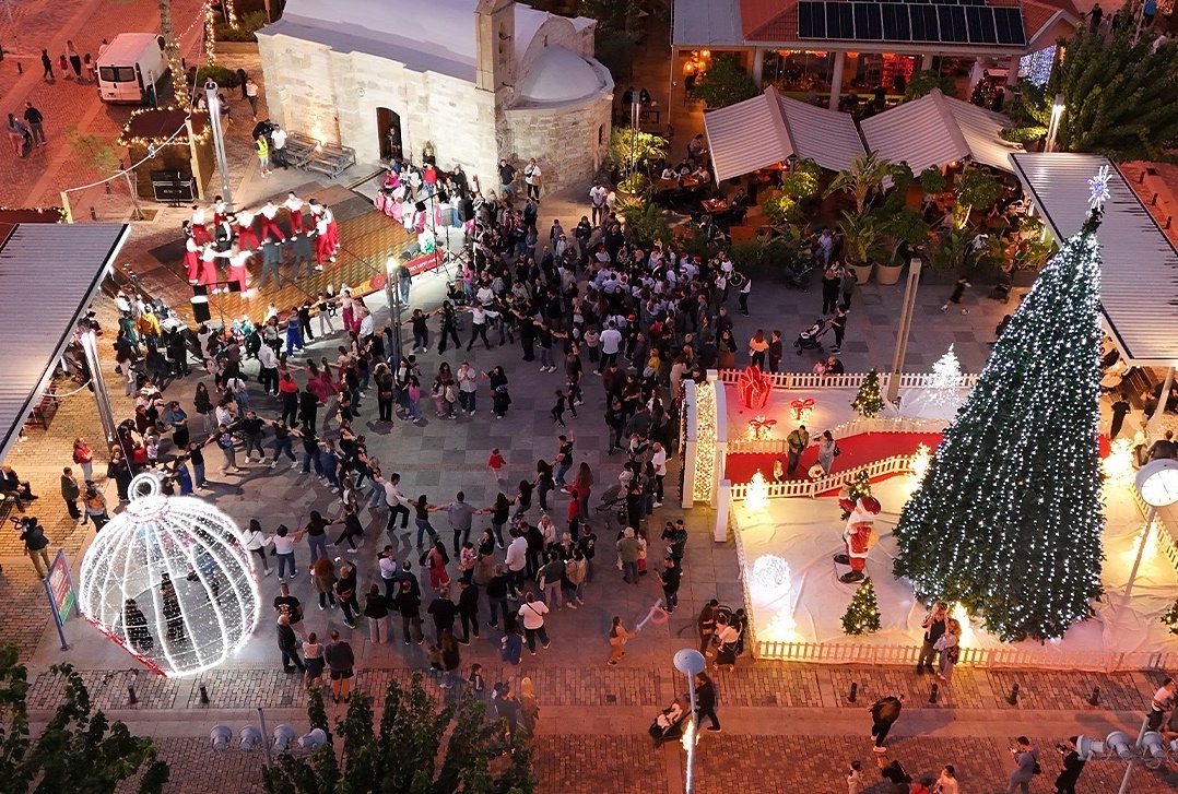 Πλημμυρίζει με 150 αγγέλους και μεταμορφώνεται το Κίτι: Όλες οι πληροφορίες για το «Χωριό των Αγγέλων» - Αναλυτικά το εορταστικό πρόγραμμα