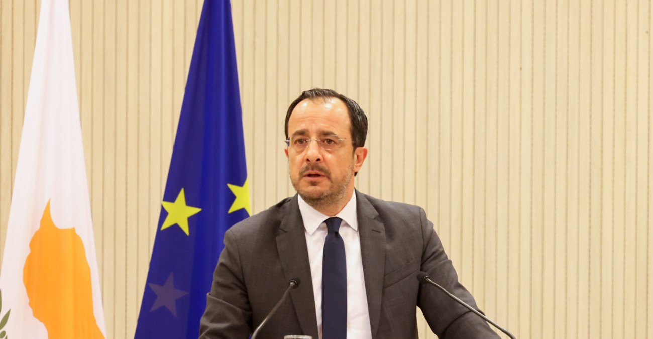 Συγκλονισμός Χριστοδουλίδη - Με οδηγίες ΠτΔ  στον χώρο της τραγωδίας στη Δαμασκό ο Αρχηγός Διπλωματικής Αποστολής