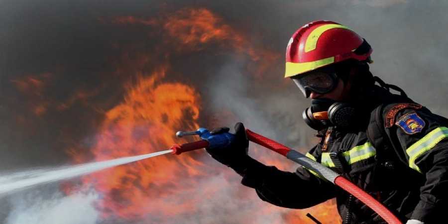 ΛΑΡΝΑΚΑ: Σπίτι κόντεψε να καεί από αναμμένο καντήλι