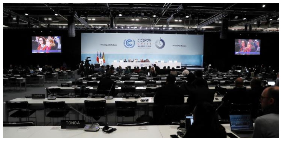 Η σύνοδος του ΟΗΕ για το κλίμα ενέκρινε μια συμφωνία για τα ελάχιστα
