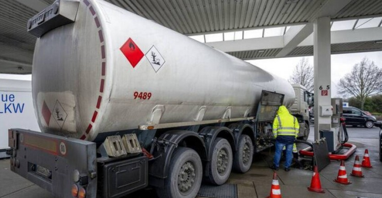 Στη Ρωσία αίρεται η απαγόρευση εξαγωγής βενζίνης