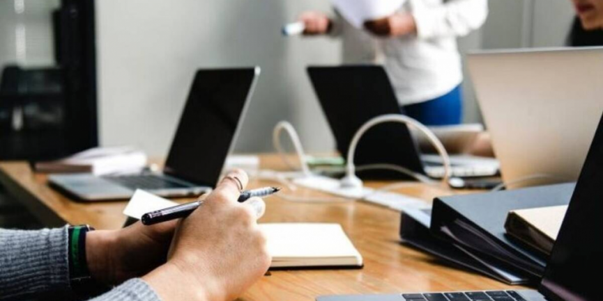 Τηλεργασία στο Δημόσιο: Ανέπεμψε ο Πρόεδρος τον νόμο – Αποφασίζει ξανά η Βουλή την Πέμπτη