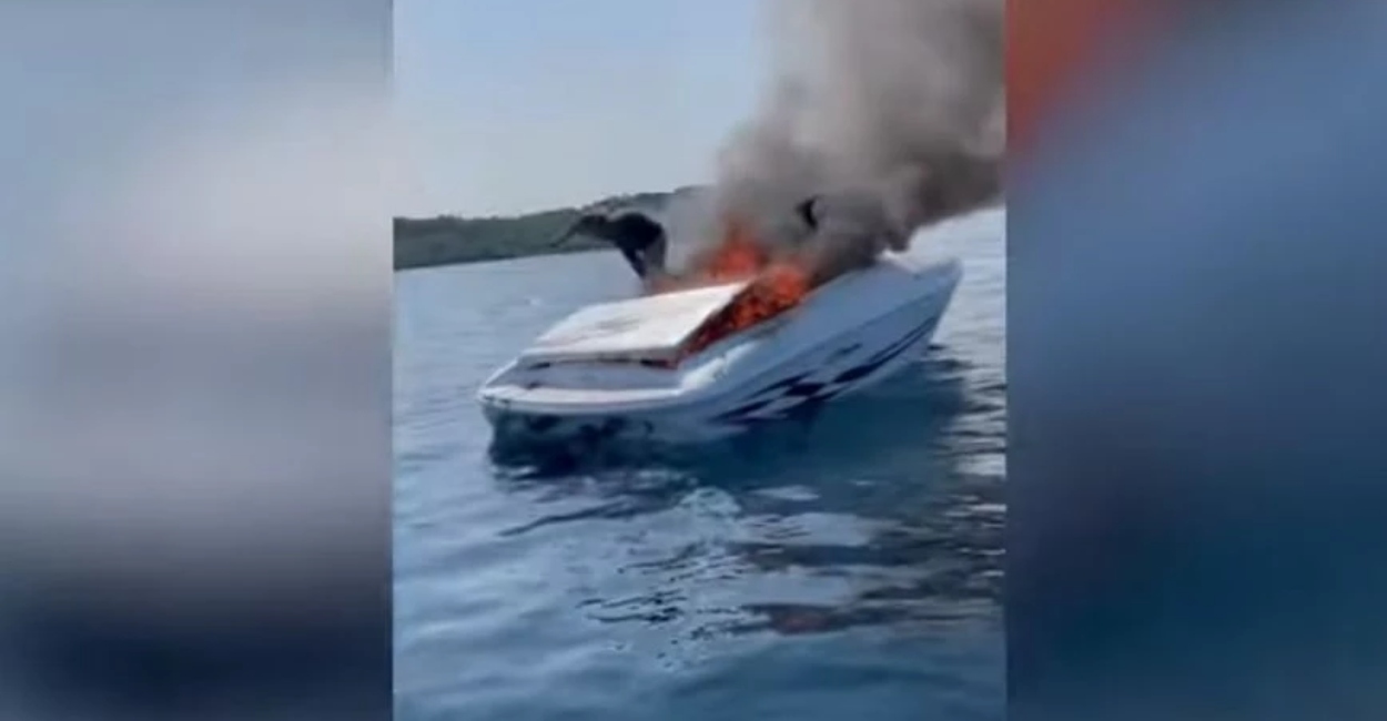 ΗΠΑ: Δραματικό βίντεο με τις στιγμές που άνθρωποι πηδούν στη θάλασσα από φλεγόμενο σκάφος