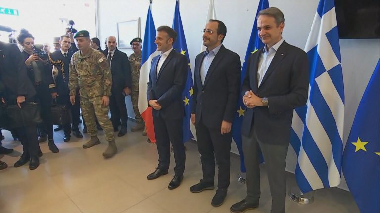 LIVE: Σε εξέλιξη η τριμερής Χριστοδουλίδη-Μητσοτάκη-Μακρόν - Στήριξη Ιρανών στο Μοτζτάμπα Χαμενεΐ