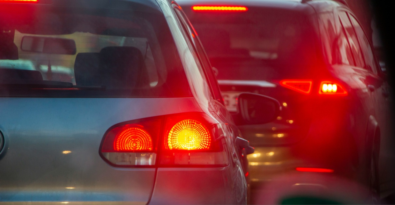 ΒΙΝΤΕΟ: Ανατράπηκε όχημα στην μέση του δρόμου και προκάλεσε χάος στη Λεμεσό