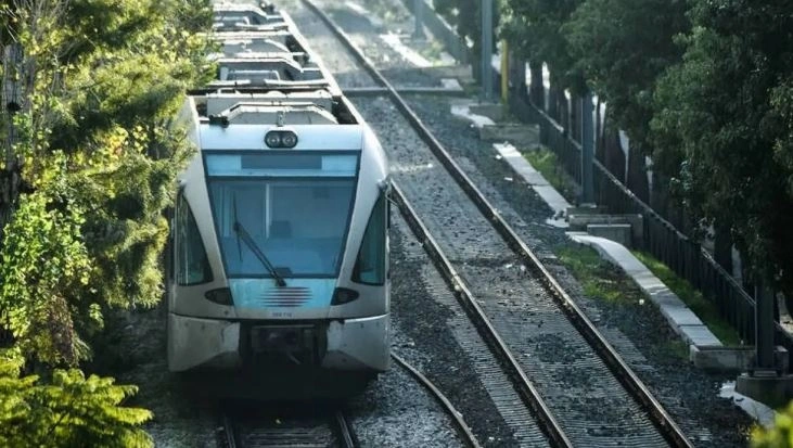 Ταξιδεύετε στην Ελλάδα; Απεργία σήμερα σε τρένα και προαστιακό - Αναστολές και τροποποιήσεις στα δρομολόγια