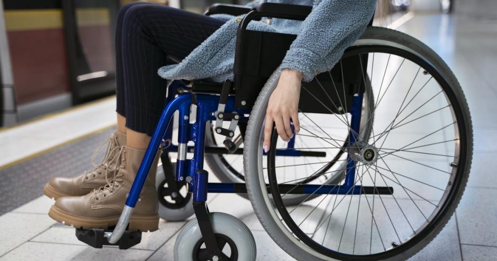 Δύσκολες στιγμές για οικογένεια με παιδί ΑμεΑ στην Κύπρο - «Πληρώνω το ενοίκιο και δεν μου μένουν λεφτά»