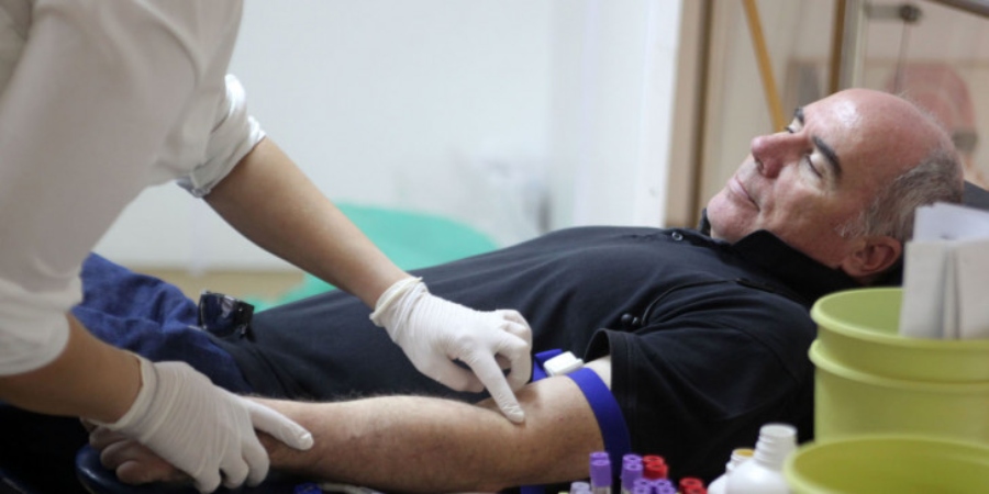 ΚΟΡΩΝΟΪΟΣ: Τι γίνεται σε περίπτωση θετικού αιμοδότη; - Αναβολή αιμοδοσιών στην Κύπρο λόγω θετικών κρουσμάτων 