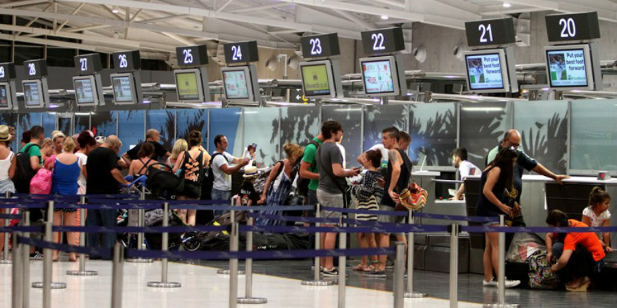 ΑΕΡ. ΛΑΡΝΑΚΑΣ: Την 'έπιασαν' από την φωτογραφία του διαβατηρίου