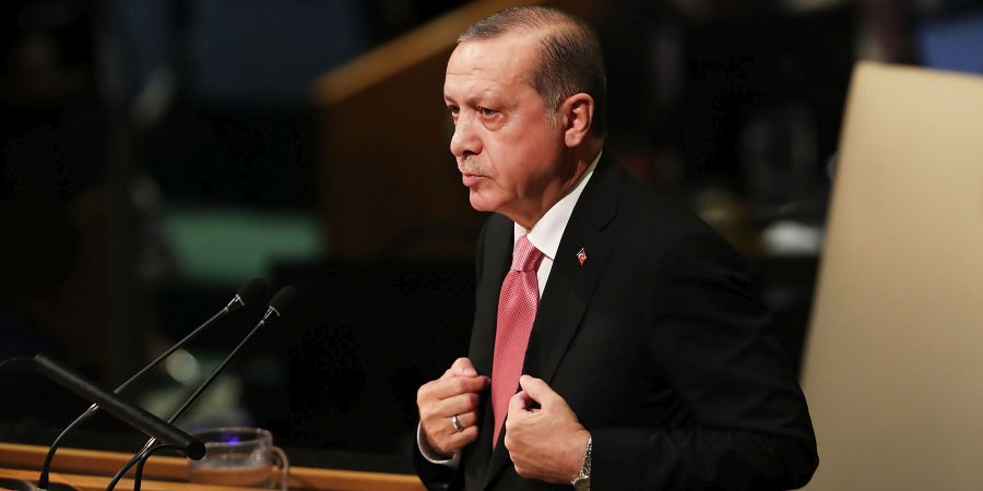Βάλλει κατά της Ευρώπης ο Ερντογάν – Η ΕΕ δεν λέει τίποτα για τις αγχόνες του Σίσι