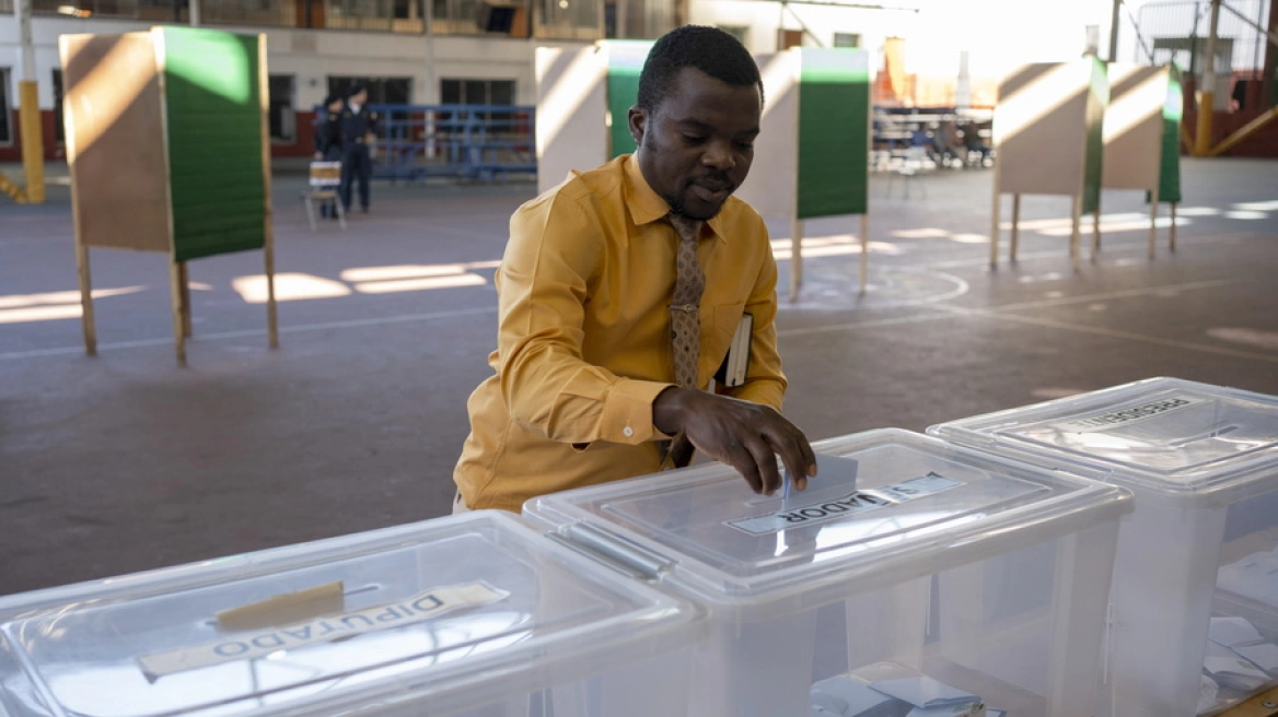 Προεδρικές εκλογές στη Χιλή – Οκτώ υποψήφιοι διεκδικούν μια θέση στον δεύτερο γύρο