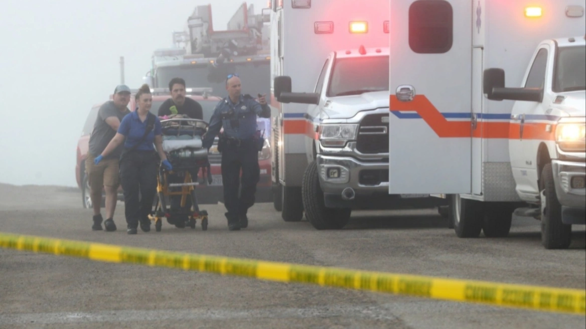 Συνετρίβη αεροσκάφος του μεξικανικού Πολεμικού Ναυτικού - Μετέφερε ιατρικούς ασθενείς - Τουλάχιστον 6 νεκροί, ανάμεσά τους και παιδί