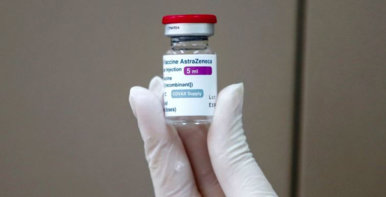 Εμβόλιο AstraZeneca: Το Πανεπιστήμιο της Οξφόρδης αναστέλλει τις δοκιμές σε παιδιά και εφήβους