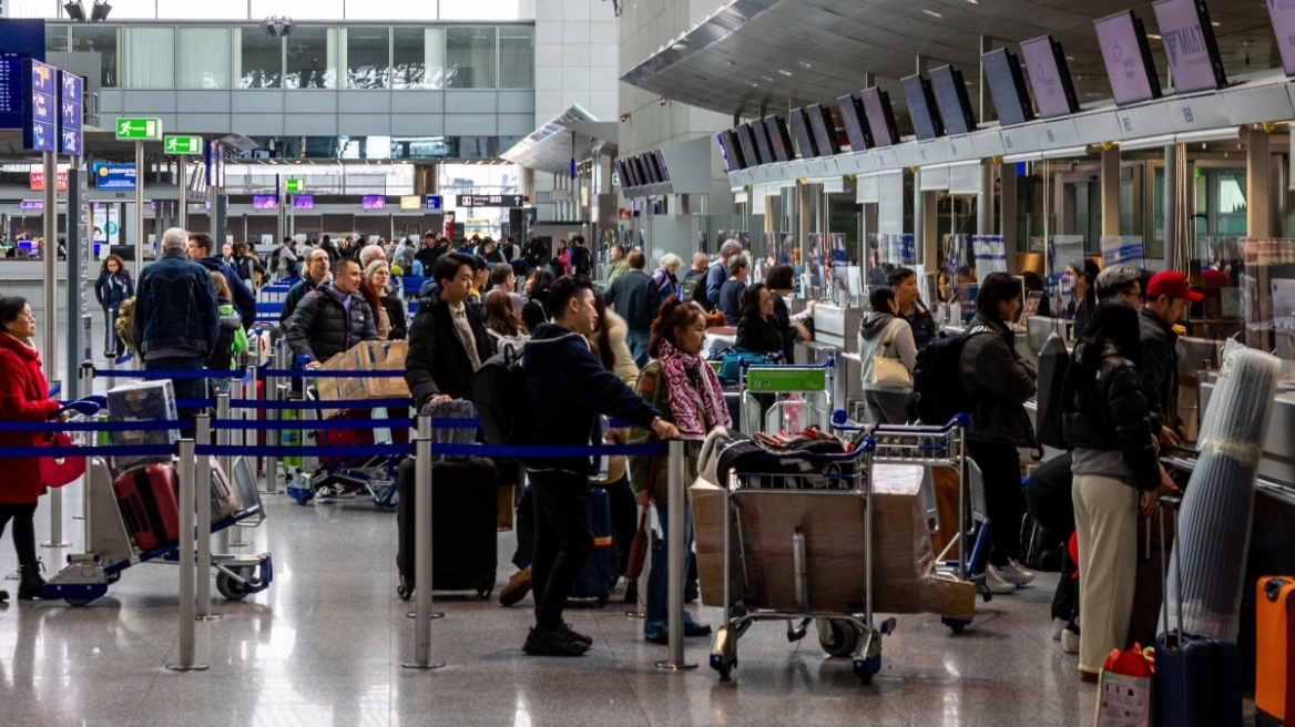 Χάος σε αεροδρόμια της Γερμανίας έχει προκαλέσει η κακοκαιρία – Ακυρώσεις και καθυστερήσεις σε εκατοντάδες πτήσεις