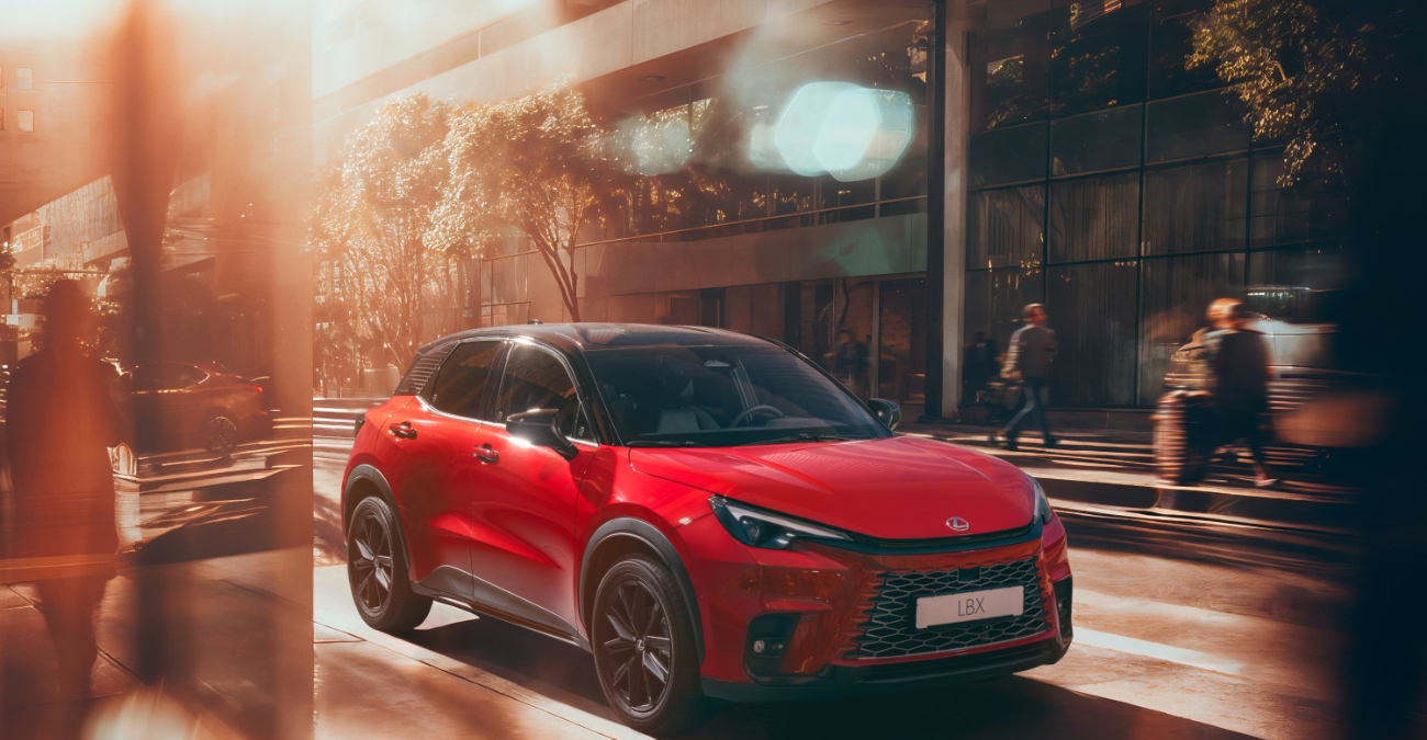 LBX Vibrant Edition: Περισσότερες επιλογές για το premium SUV της Lexus