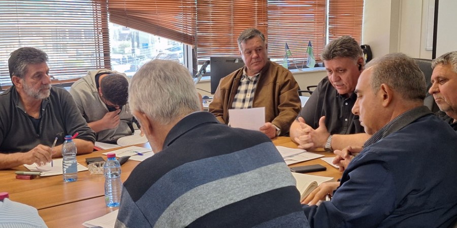 Αφθώδης Πυρετός: «Πολιτικό πλέον το ζήτημα» - Στρέφονται προς τον ΠτΔ και ζητούν συνάντηση οι κτηνοτρόφοι