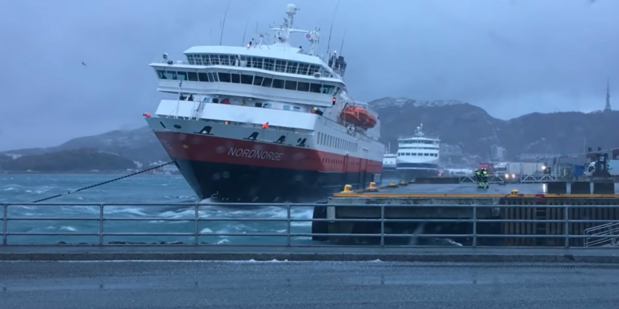 Η τρομακτική προσέγγιση κρουαζιερόπλοιου σε λιμάνι της Νορβηγίας – VIDEO 