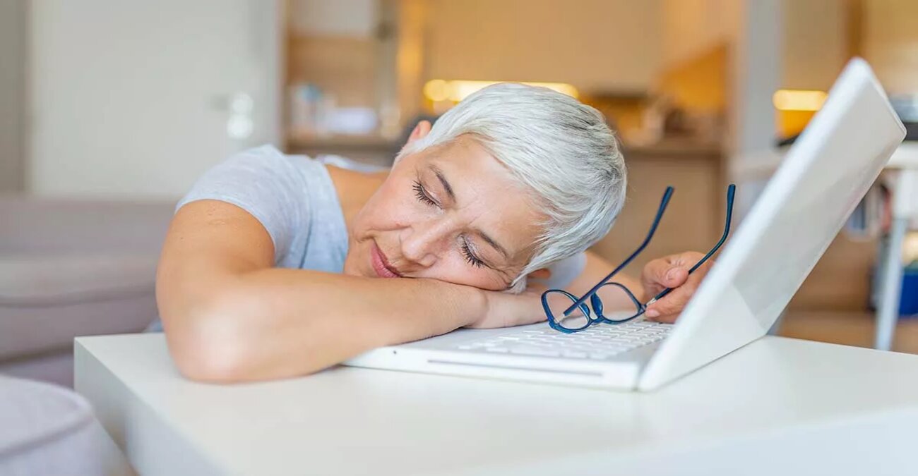 Κοιμηθήκατε καλά; Από ποια σοβαρή νόσο κινδυνεύουν λιγότερο οι 60ρηδες που «χορταίνουν» ύπνο