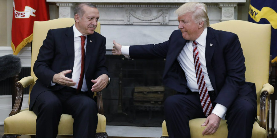 Τραμπ: 'Απόλυτη ντροπή από την Τουρκία' - Δυσαρεστημένος με Ερντογάν 