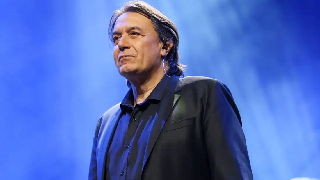 Γιάννης Κότσιρας: «Το πιο σημαντικό που κρατώ το είχε πει ο Θάνος Μικρούτσικος»