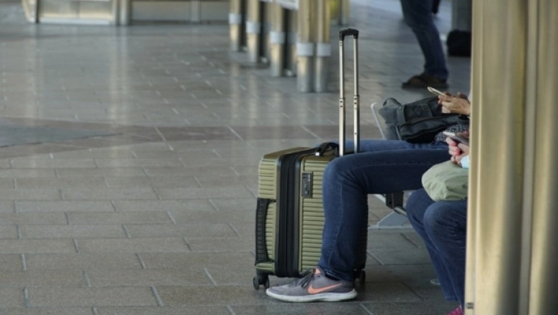 Αγανακτισμένος ταξιδιώτης έχασε τις αποσκευές του και δημιούργησε ιστοσελίδα για να ξεφτιλίσει τις αεροπορικές εταιρίες